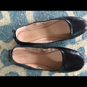 Black flats 9.5 worn a few hours like new
